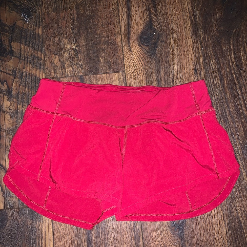 Lululemon Speed up short 2.5 inch